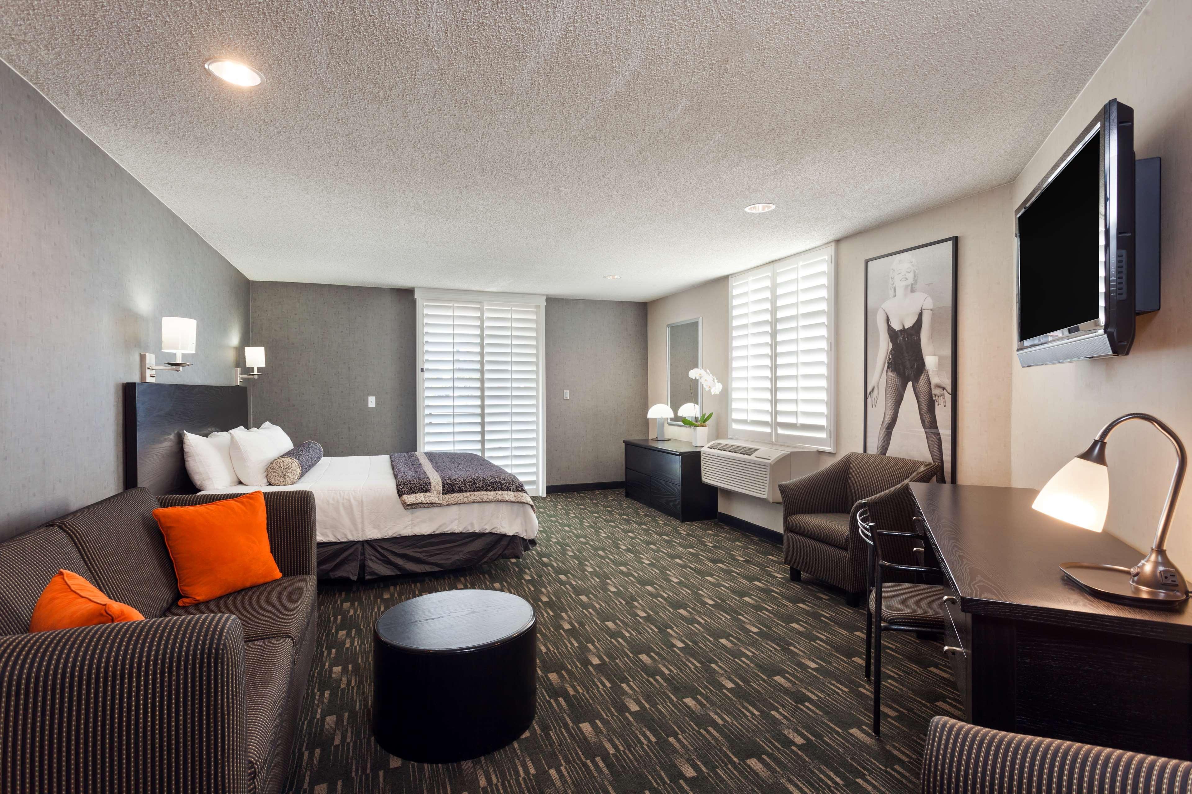 Ramada Plaza By Wyndham West Hollywood Hotel & Suites Лос-Анджелес Екстер'єр фото