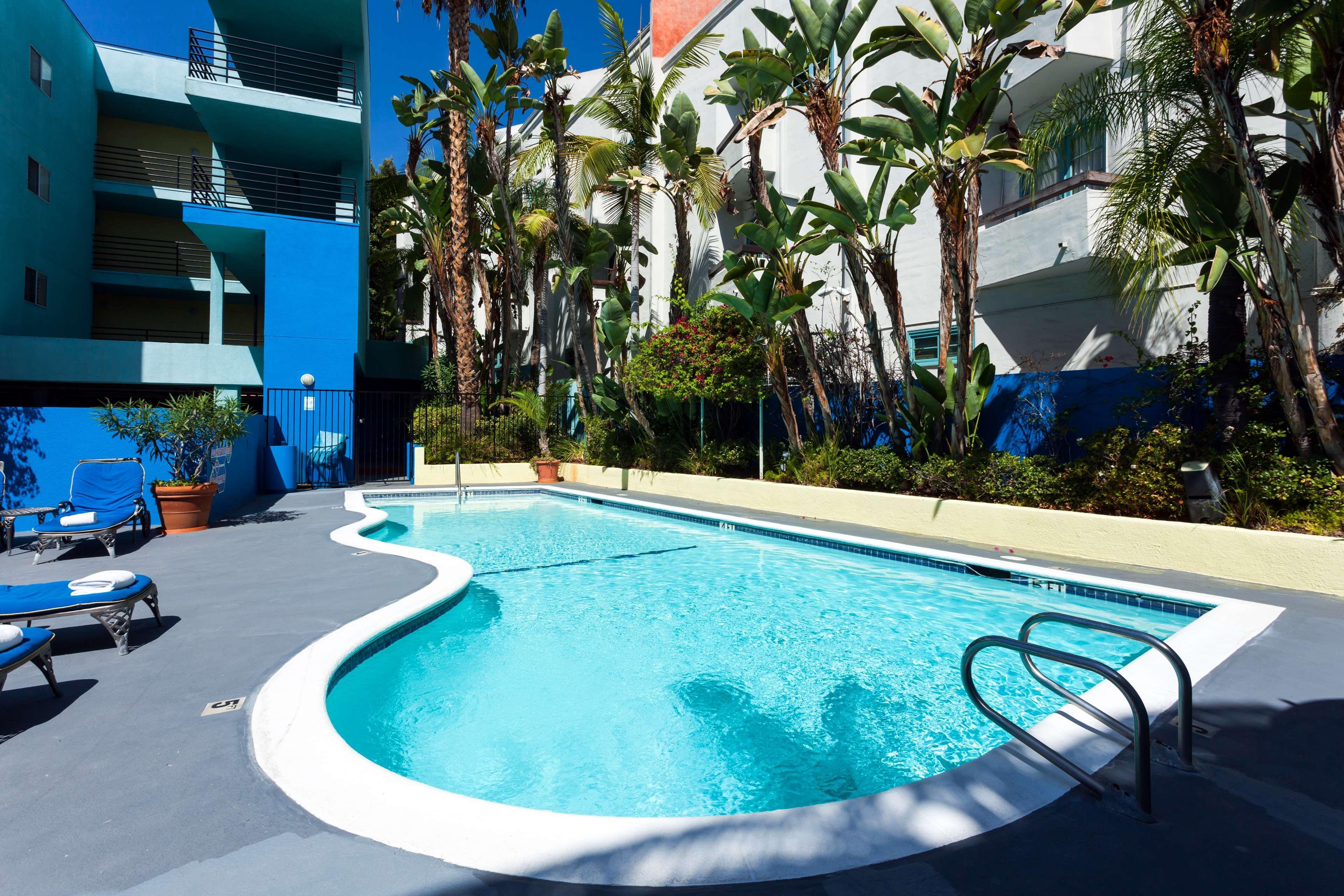 Ramada Plaza By Wyndham West Hollywood Hotel & Suites Лос-Анджелес Екстер'єр фото