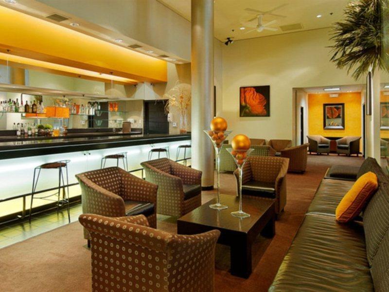Ramada Plaza By Wyndham West Hollywood Hotel & Suites Лос-Анджелес Екстер'єр фото