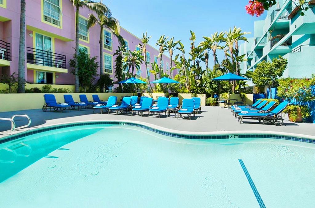 Ramada Plaza By Wyndham West Hollywood Hotel & Suites Лос-Анджелес Екстер'єр фото