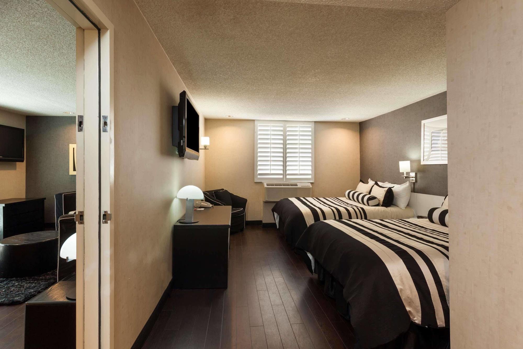 Ramada Plaza By Wyndham West Hollywood Hotel & Suites Лос-Анджелес Екстер'єр фото