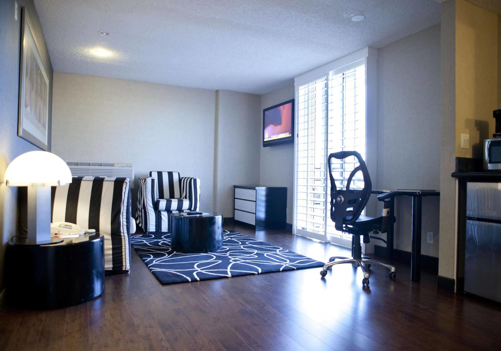 Ramada Plaza By Wyndham West Hollywood Hotel & Suites Лос-Анджелес Екстер'єр фото