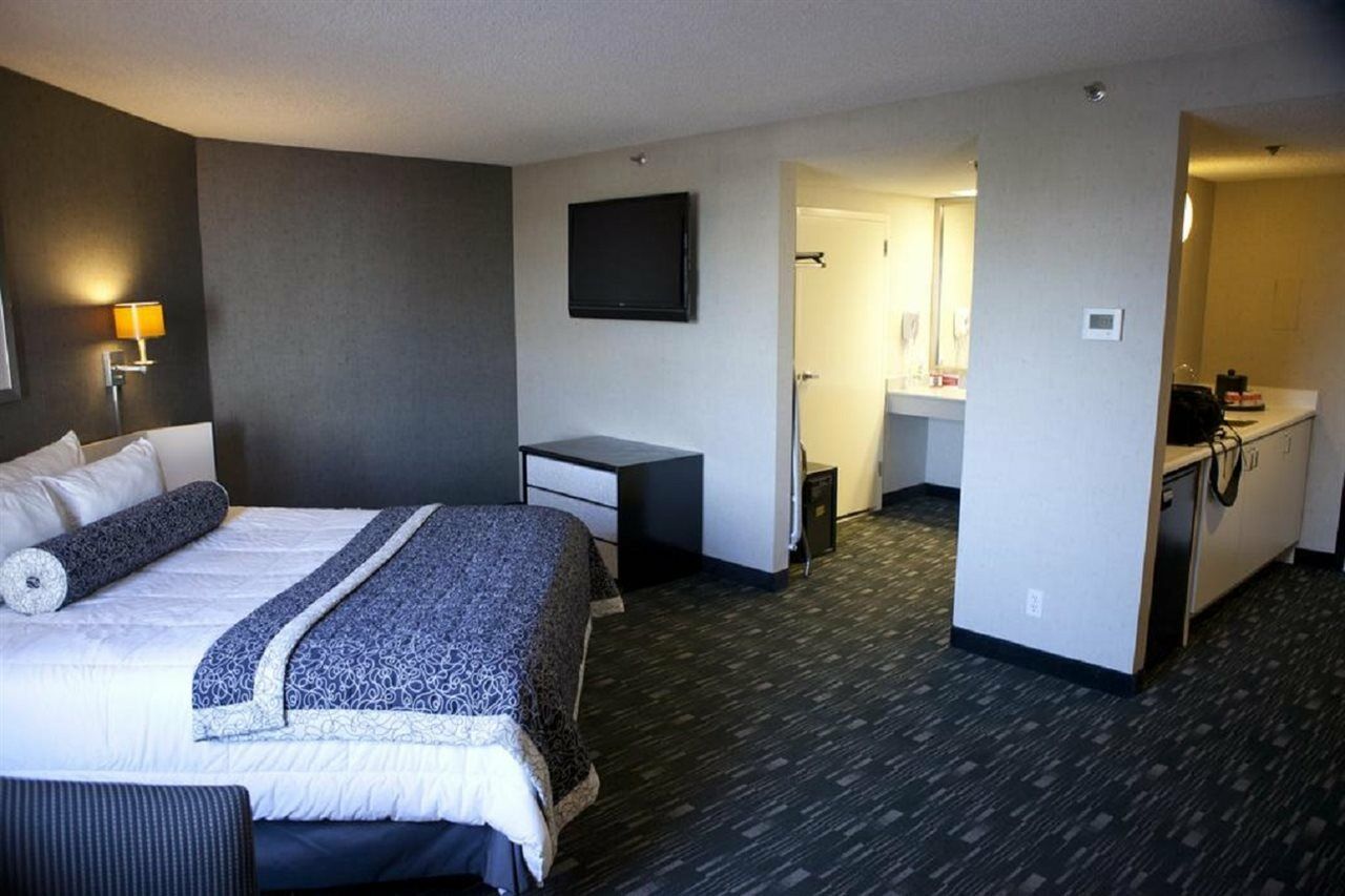 Ramada Plaza By Wyndham West Hollywood Hotel & Suites Лос-Анджелес Екстер'єр фото
